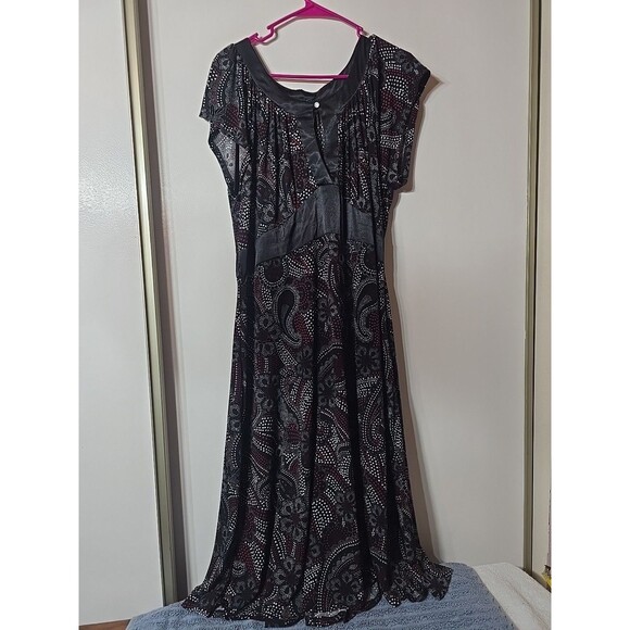 Torrid Black Multicolor Pailsley Printed Dress Size 2 - Picture 1 of 9
